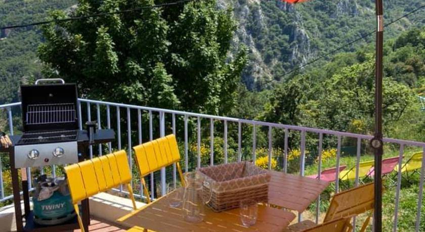 Photo of Patio Balcony in Bouyon