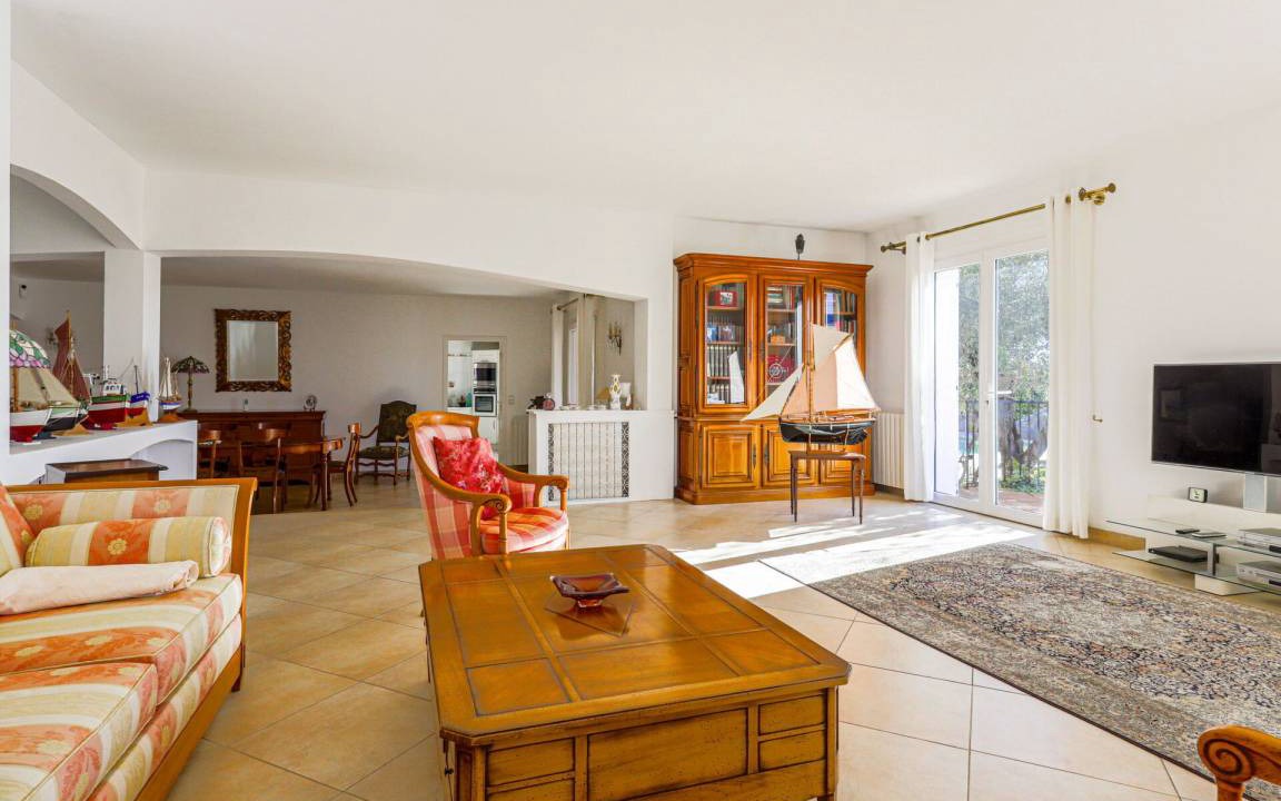 Photo of Livingroom in Saint-Roman