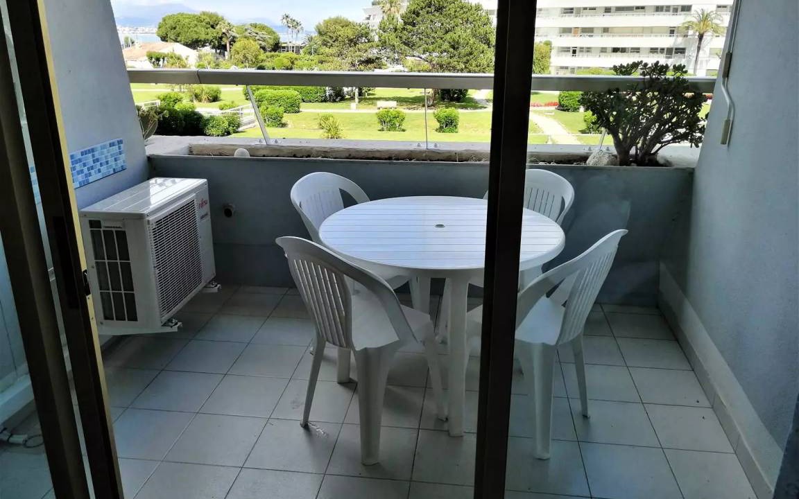 Photo of Patio Balcony in Villeneuve Loubet Beach