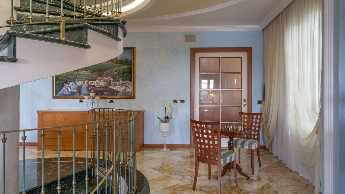 Photo of Others in Montecarlo