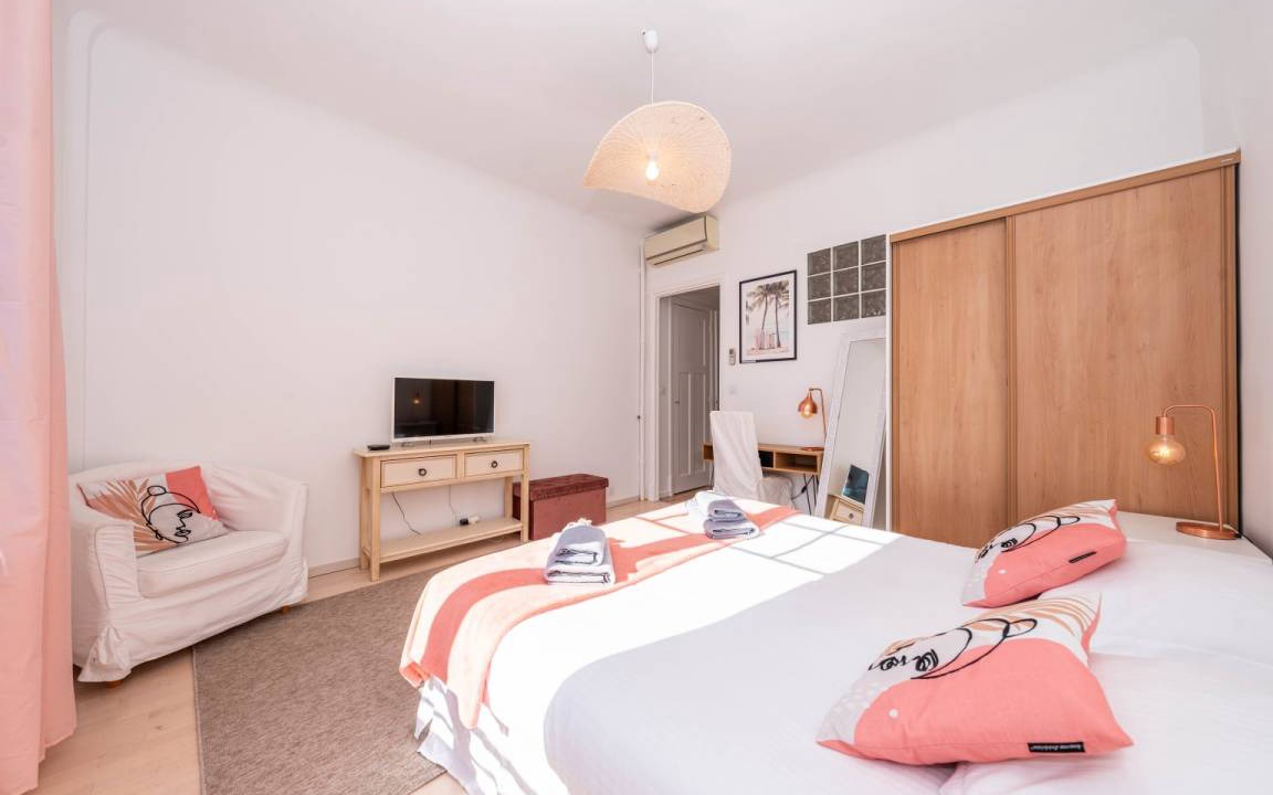 Photo of Bedroom in Carnot