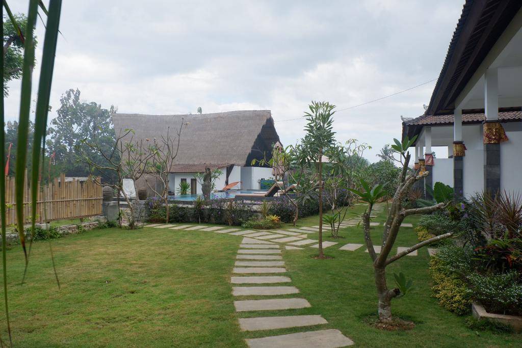 Photo of Others in Mushroom Bay