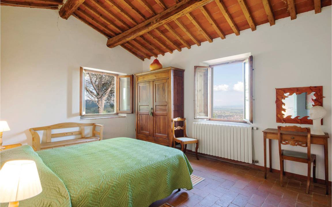 Photo of Others in Margine Coperta-Traversagna