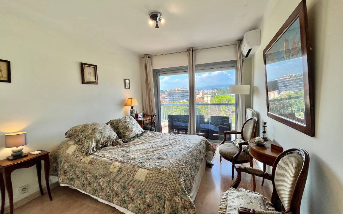 Photo of Bedroom in Vallauris
