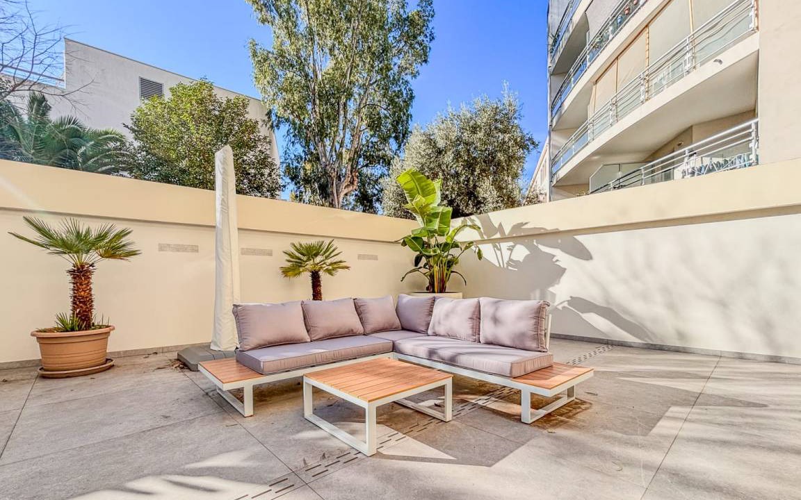 Photo of Patio Balcony in Juan-les-Pins