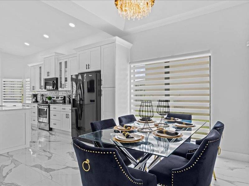 Photo of Kitchen in Lake Davenport Estates