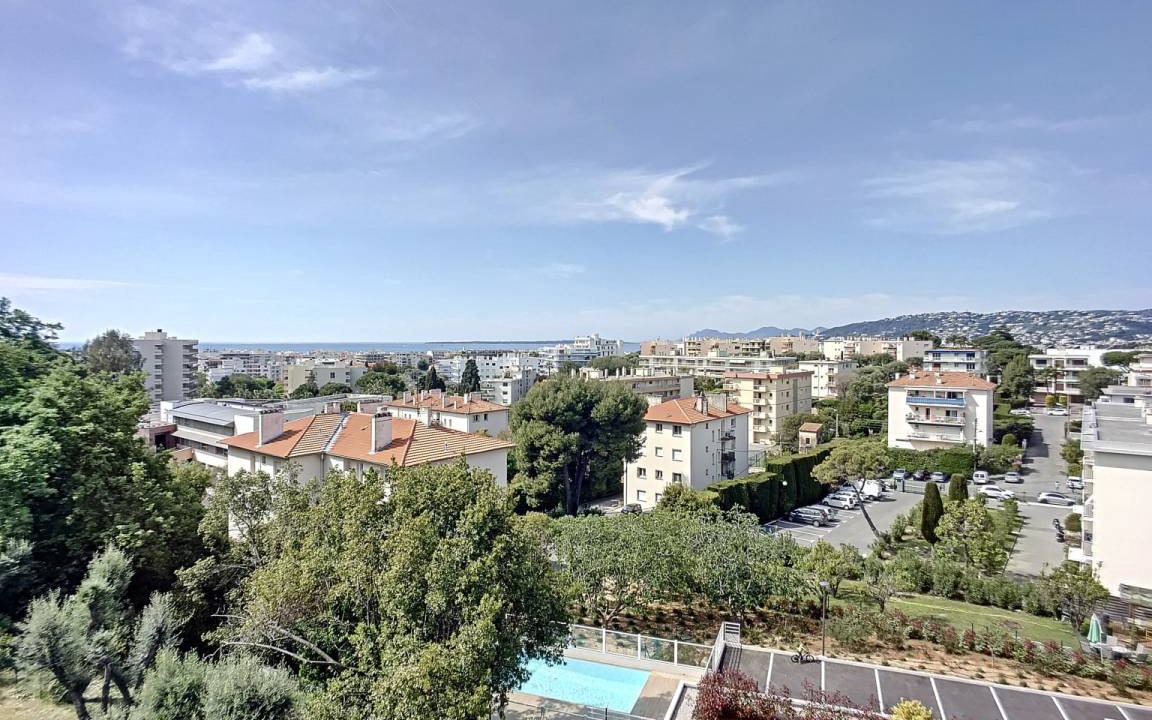 Photo of Others in Antibes