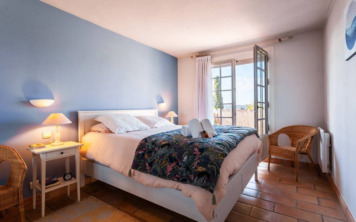 Photo of Bedroom in Gairaut