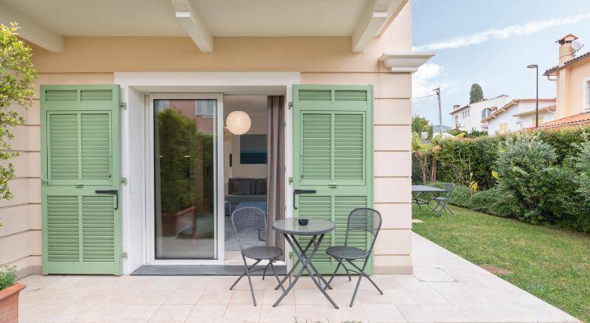 Photo of Patio Balcony in Cap-Ferrat