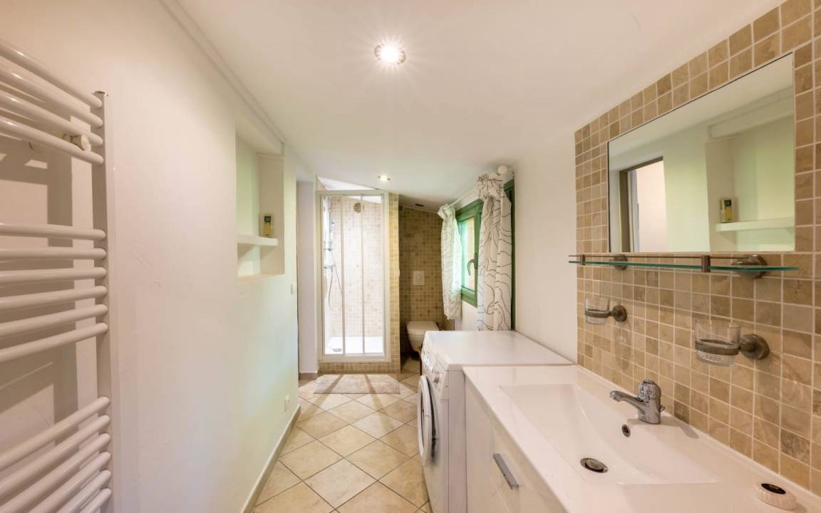 Photo of Bathroom in Grasse
