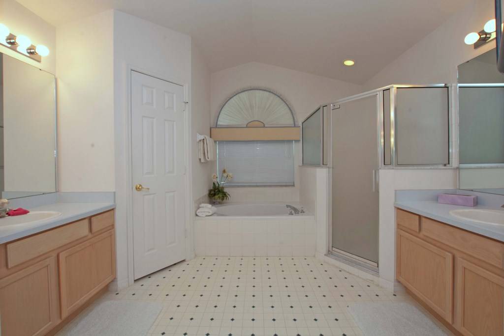 Photo of Bathroom in Greater Groves