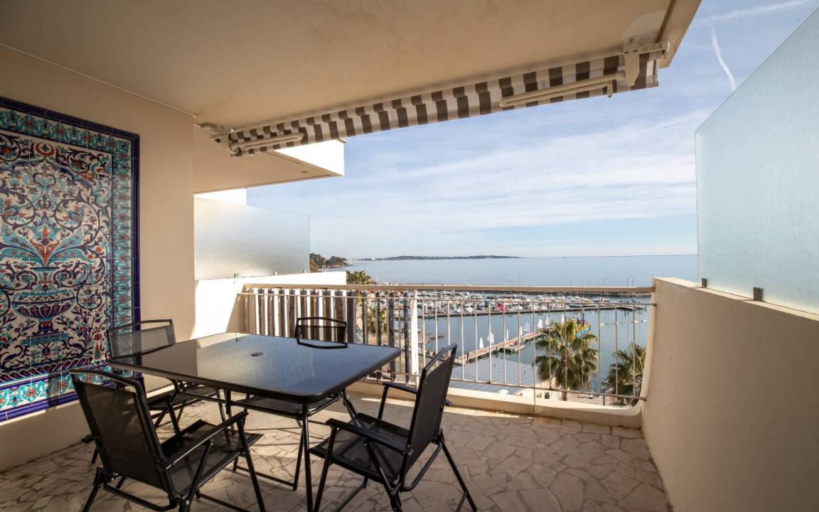 Photo of Patio Balcony in Pointe Croisette