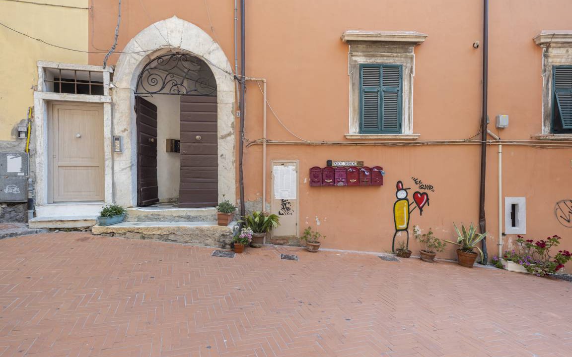 Photo of Others in Carrara