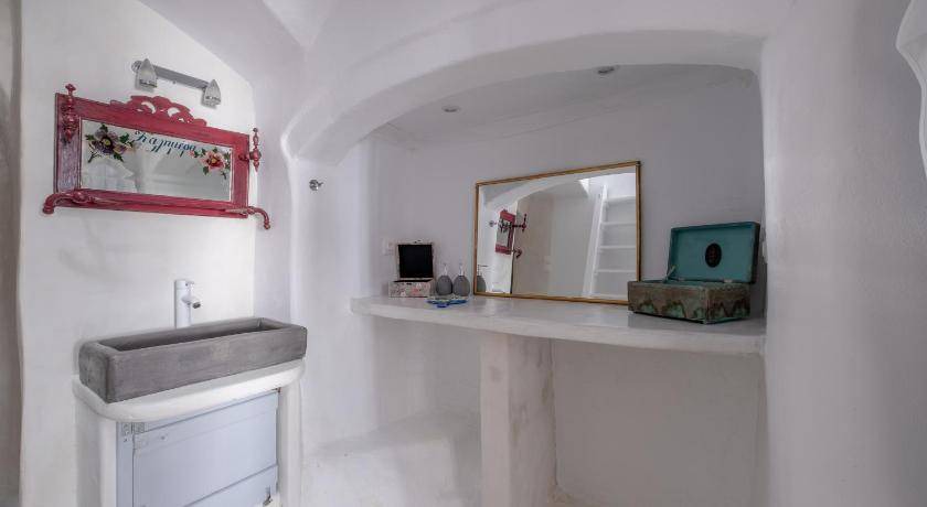 Photo of Bathroom in Pyrgos