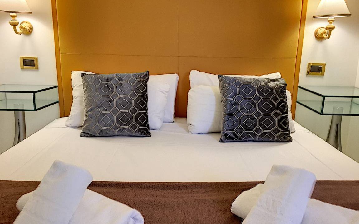 Photo of Bedroom in Carre d'Or