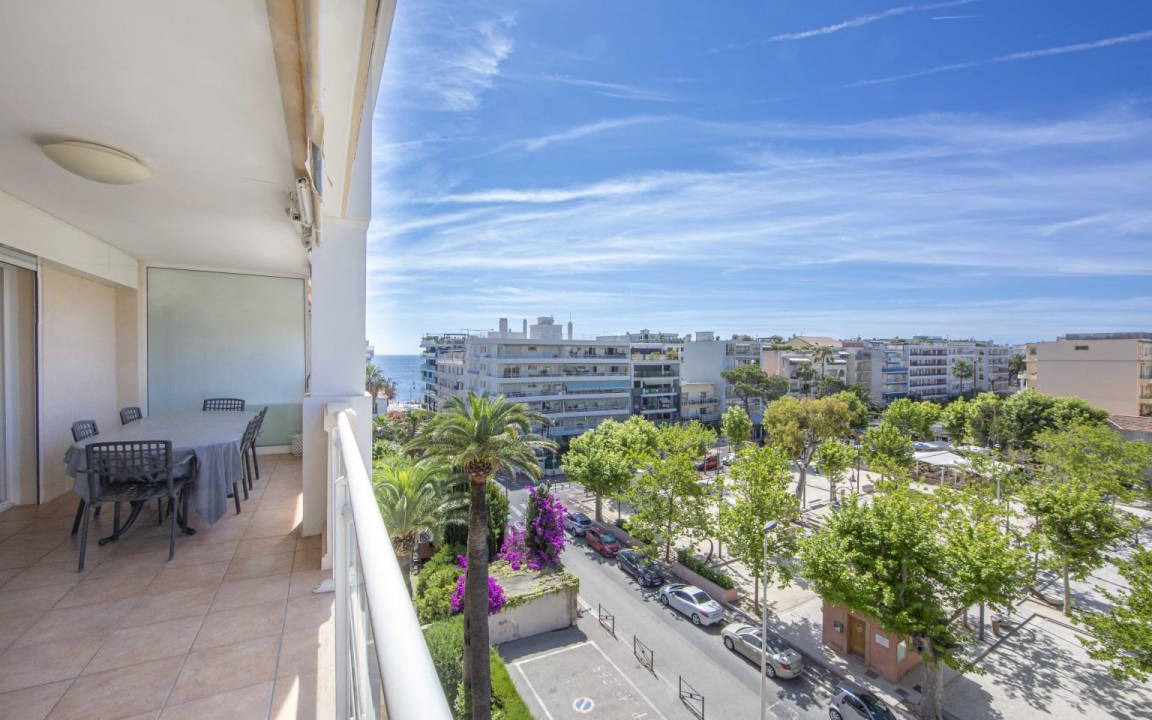 Photo of Patio Balcony in Pointe Croisette