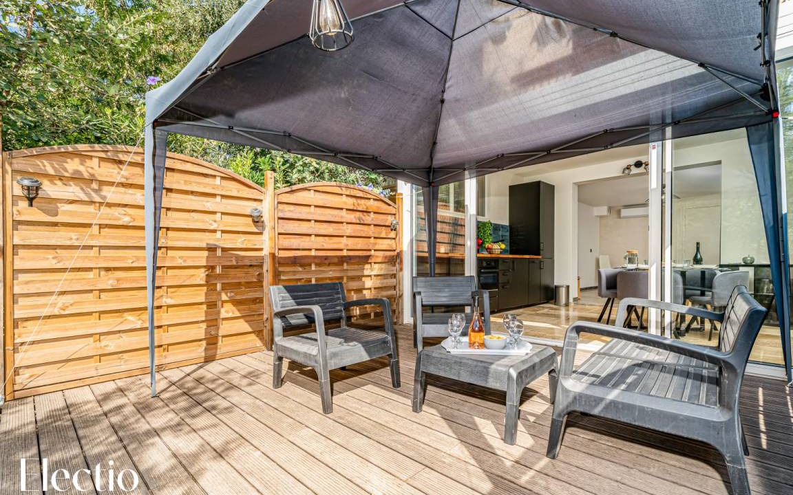 Photo of Patio Balcony in Sainte-Maxime - Saint-Tropez