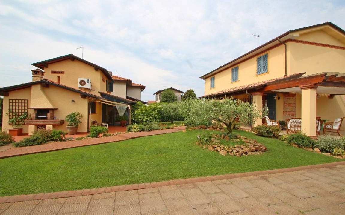 Photo of Buildings in Pietrasanta