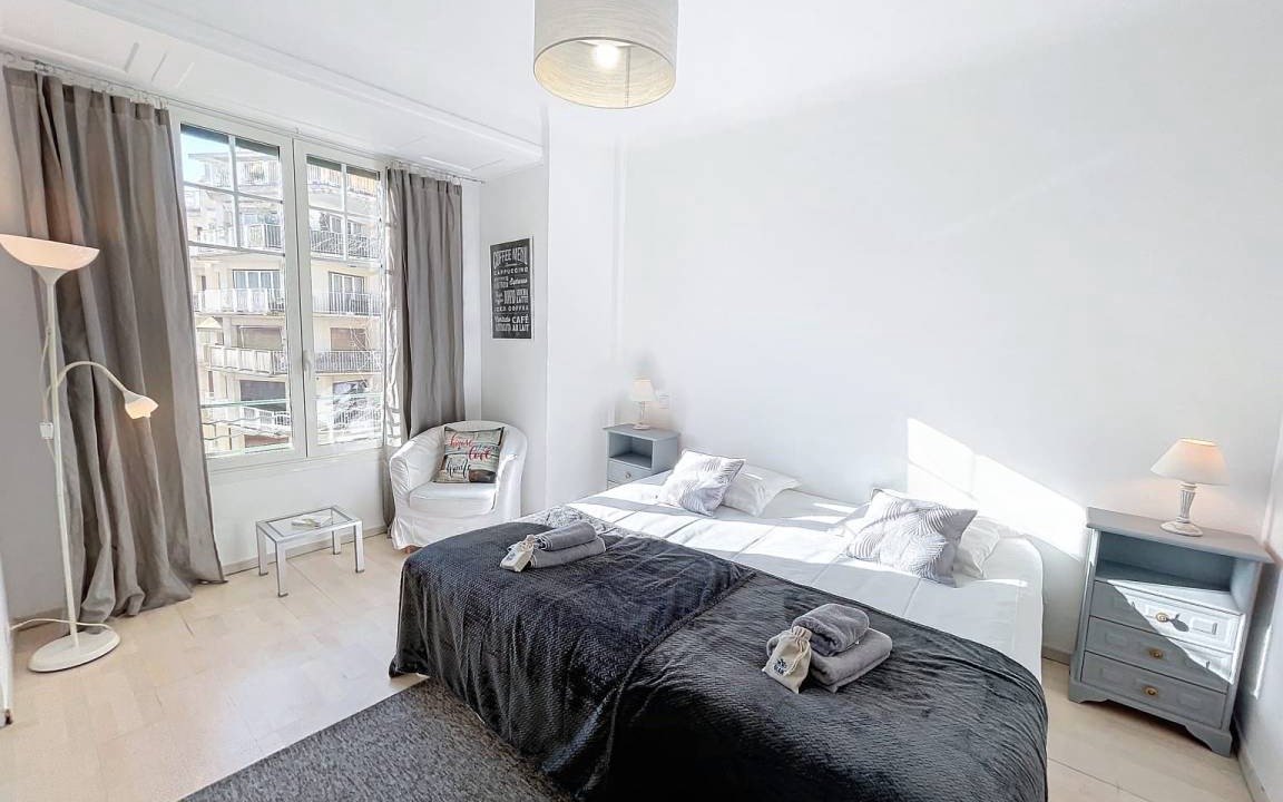 Photo of Bedroom in Carnot