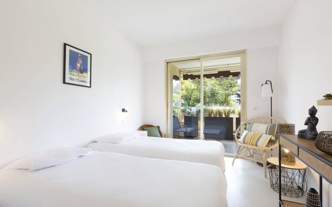 Photo of Bedroom in California - Pezou