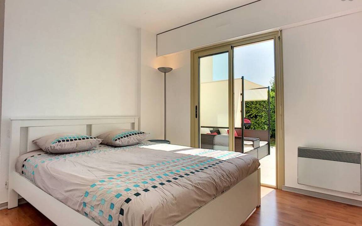 Photo of Bedroom in Plaine de la Brague