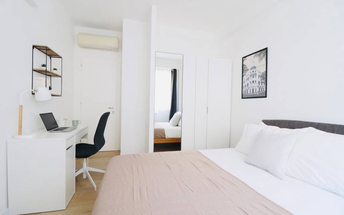 Photo of Bedroom in Les Baumettes