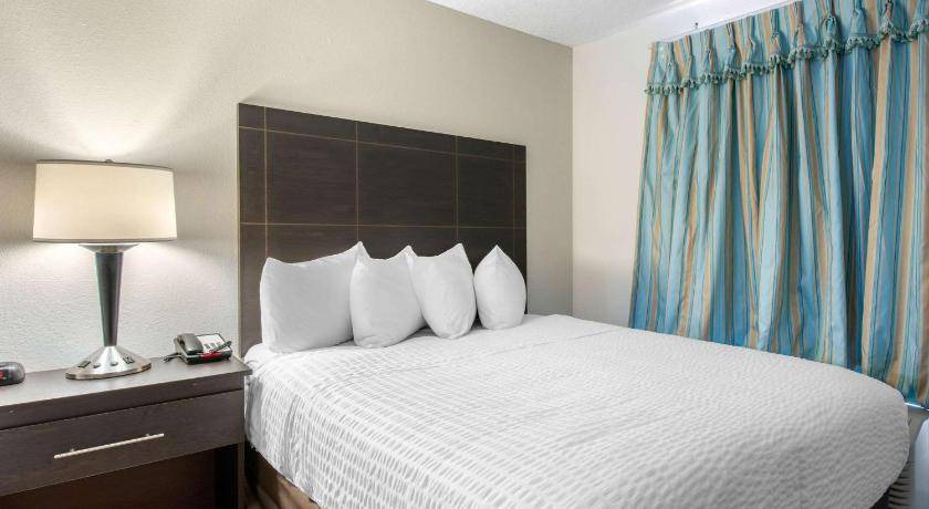 Photo of Bedroom in Kissimmee