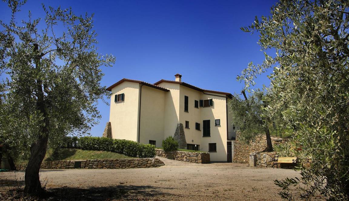Photo of Others in Margine Coperta-Traversagna