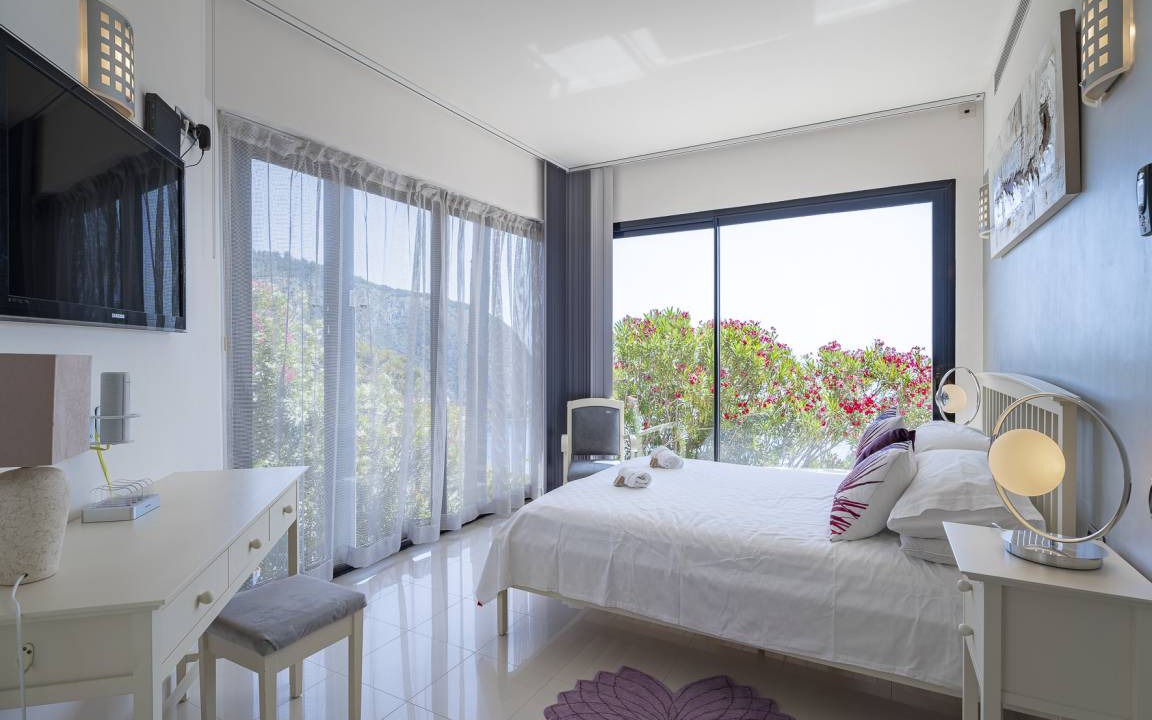Photo of Bedroom in Eze