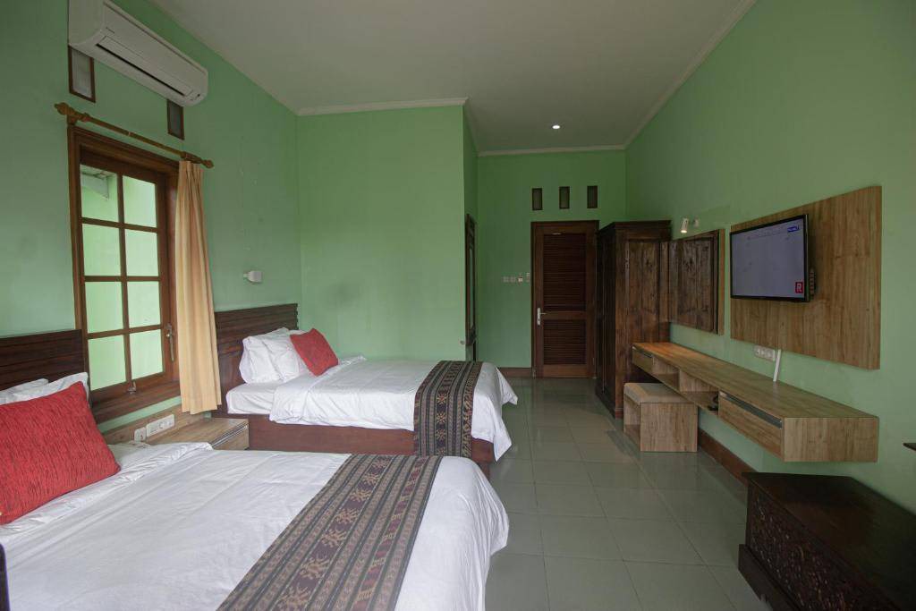 Photo of Others in Munduk