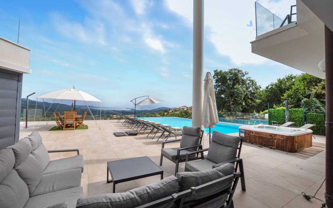 Photo of Patio Balcony in Les Adrets-de-l'Esterel