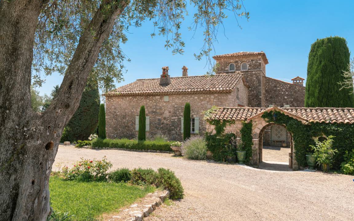 Photo of Others in Chateauneuf-Grasse