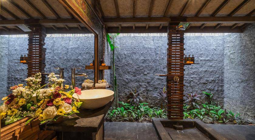 Photo of Bathroom in Kedewatan