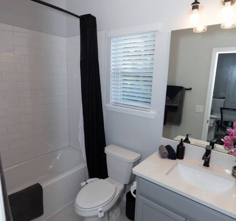 Photo of Bathroom in Colonialtown South
