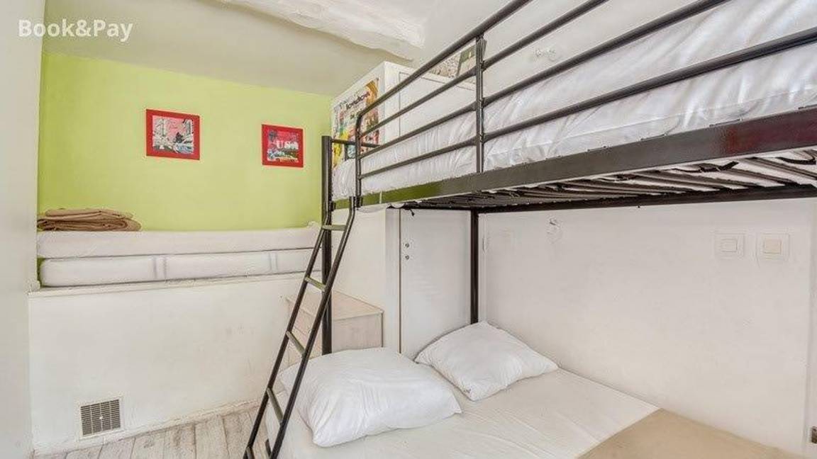 Photo of Bedroom in Le Rayol