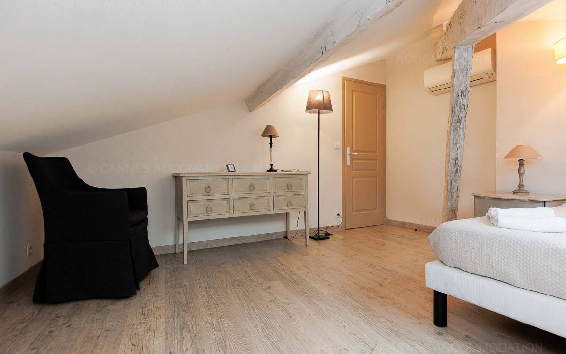 Photo of Bedroom in Cannes Old Town