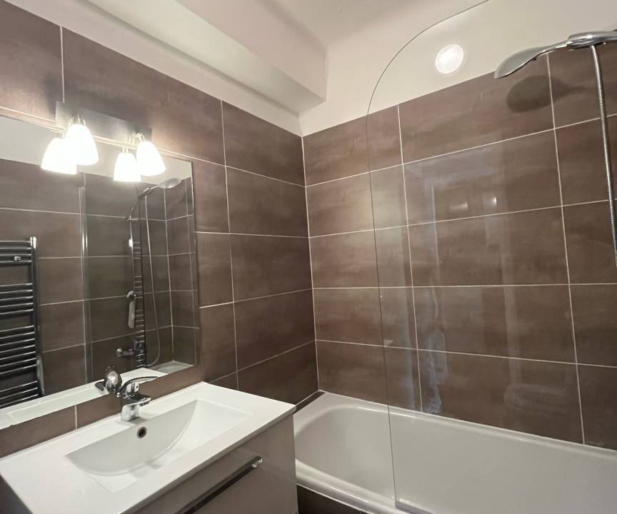 Photo of Bathroom in Cannes City Centre