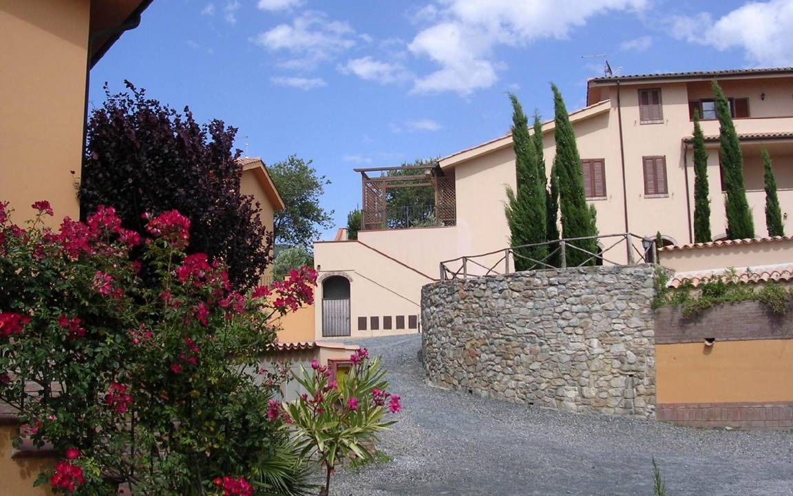 Photo of Others in Pomaia
