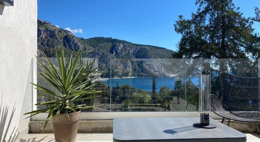 Photo of Others in Eze