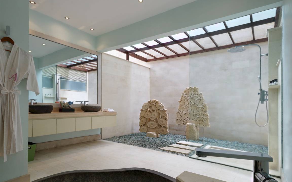 Photo of Bathroom in Munggu