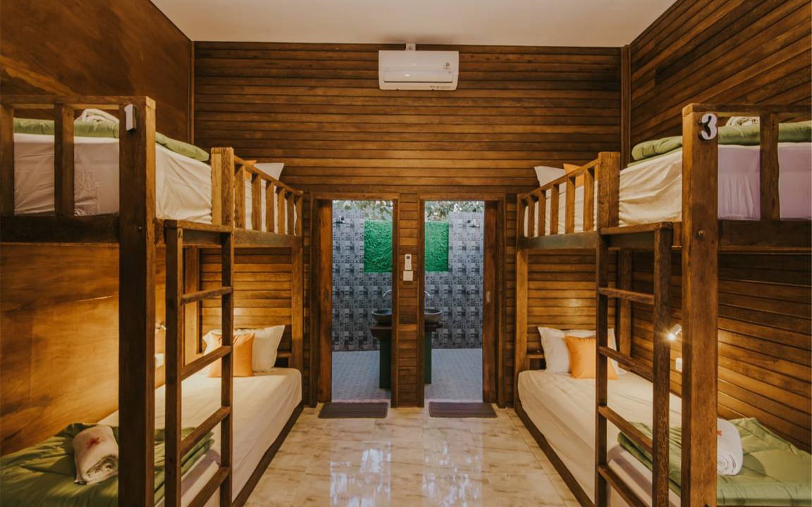 Photo of Bedroom in Mushroom Bay