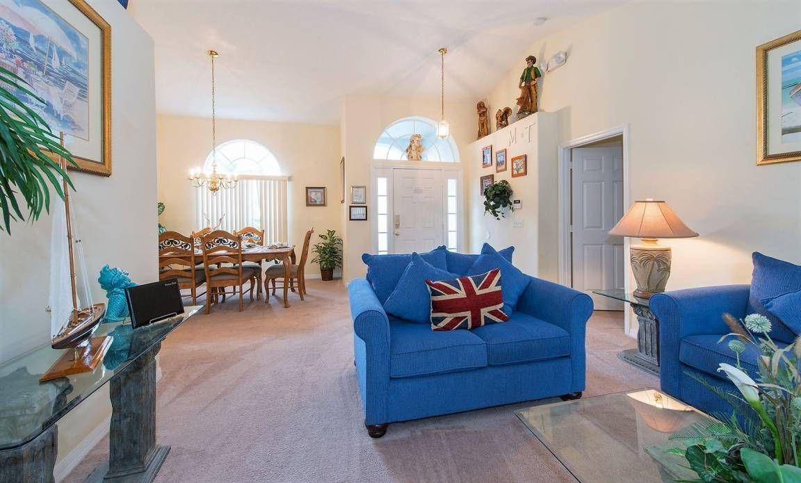 Photo of Livingroom in Tuscan Ridge