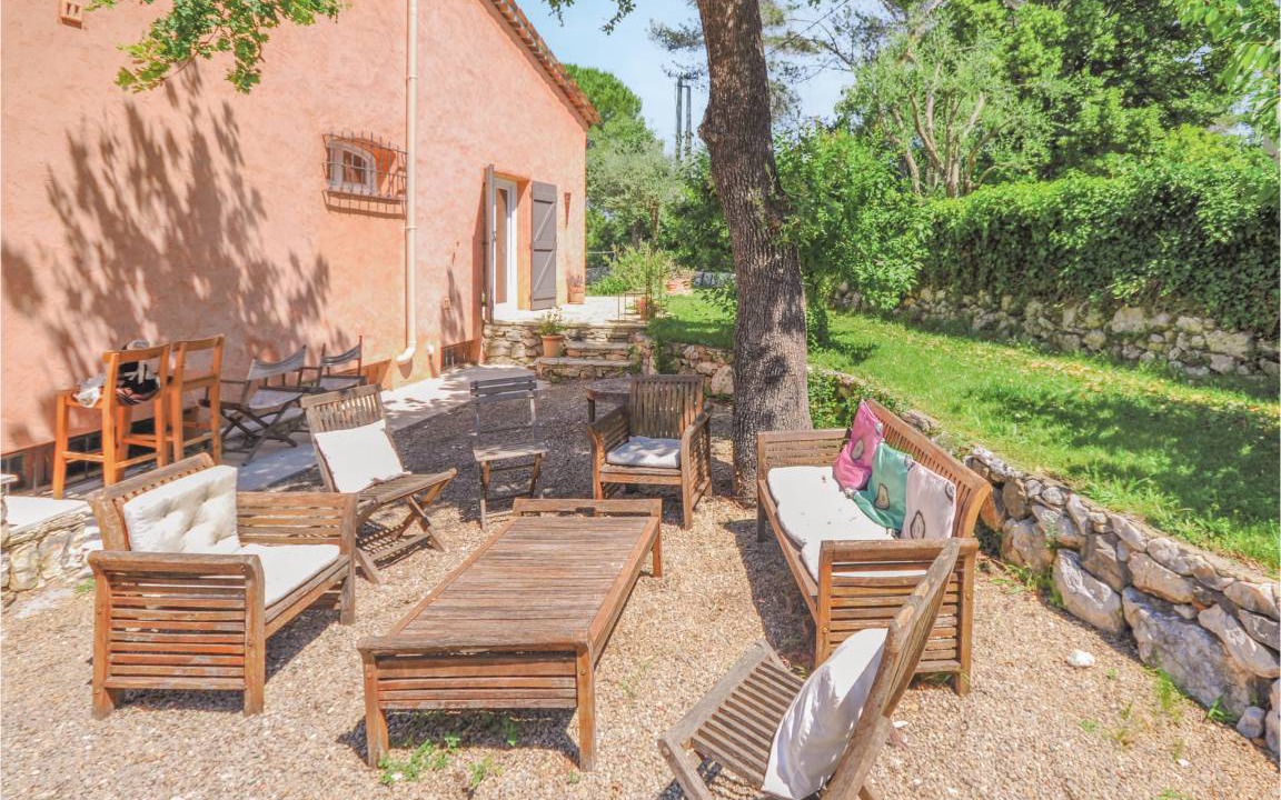 Photo of Others in Les Maillans