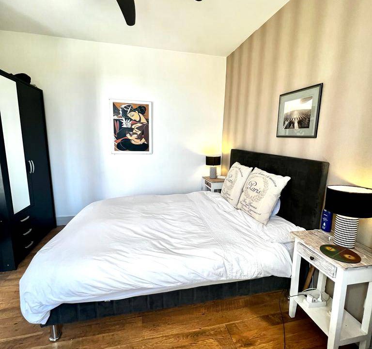 Photo of Bedroom in Antibes City Centre