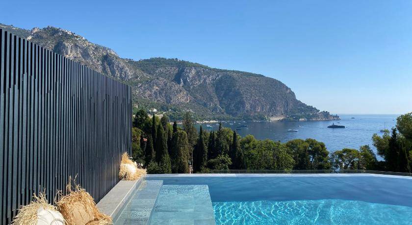 Photo of Others in Eze