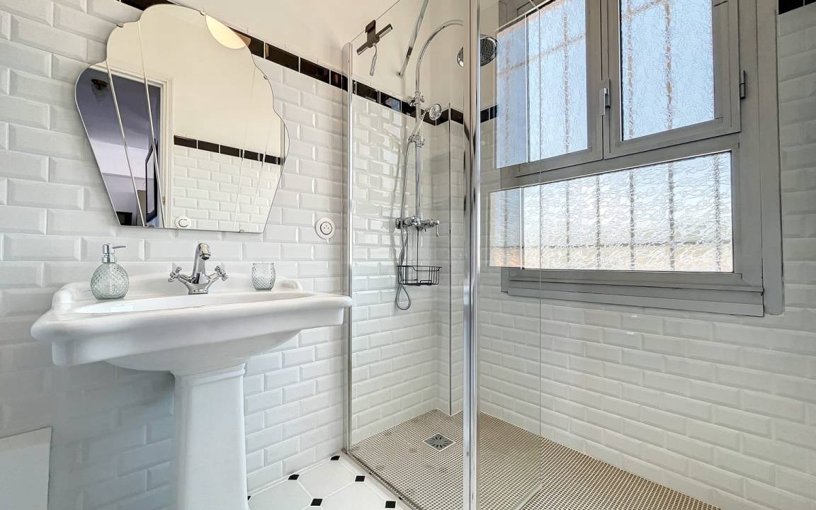 Photo of Bathroom in Golfe Juan