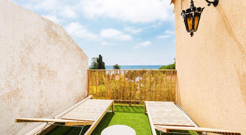 Photo of Others in Eze