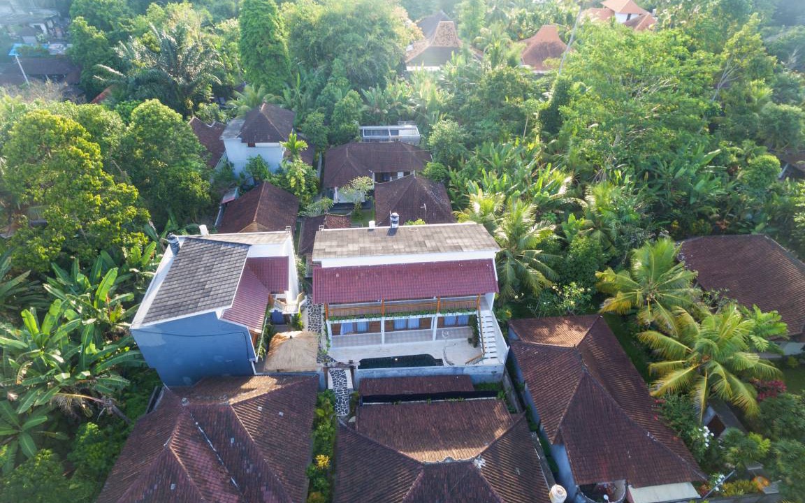 Photo of Others in Penestanan