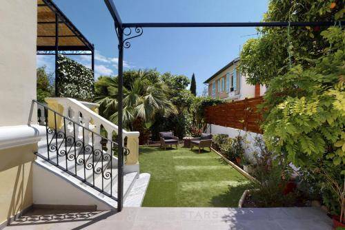 Photo of Patio Balcony in Beaulieu-sur-Mer