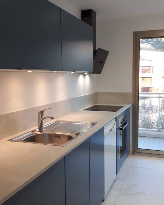 Photo of Kitchen in California - Pezou